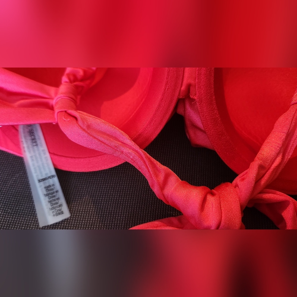 Victoria Secret bikini - Picture 4 of 5